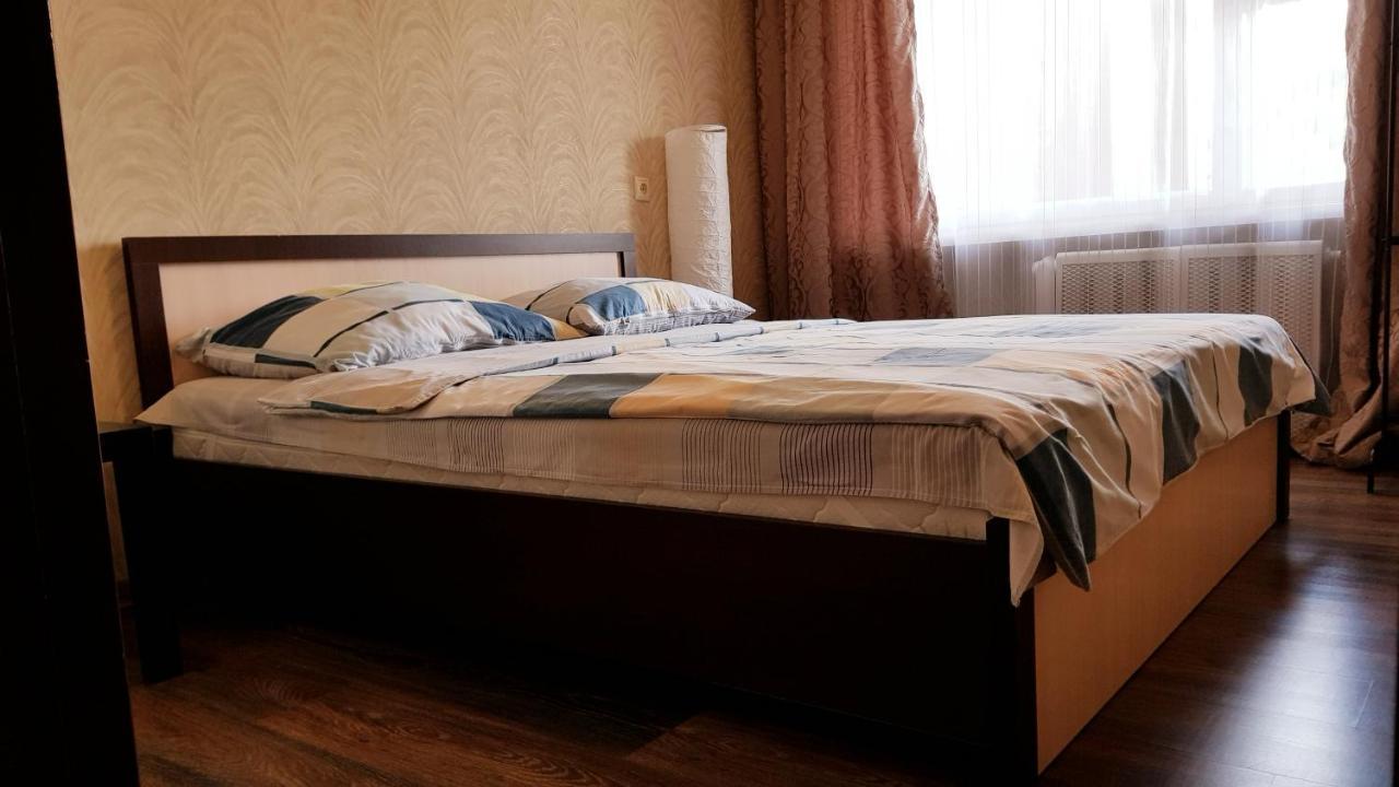 Apartment At Zhukova Street Baranavichy Exterior photo