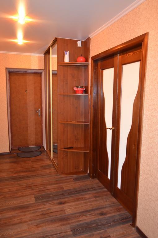 Apartment At Zhukova Street Baranavichy Exterior photo